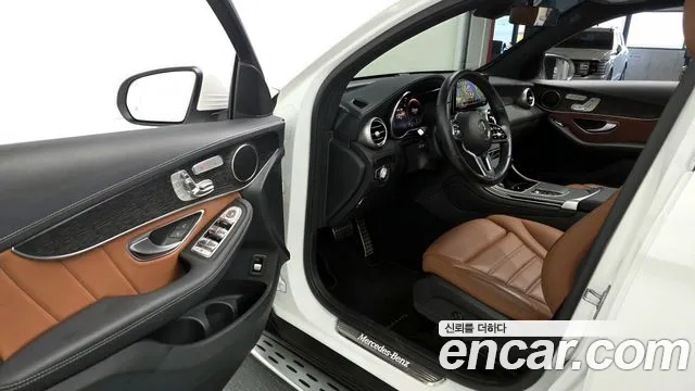 Mercedes-Benz GLC-Class 2023 — фото 10