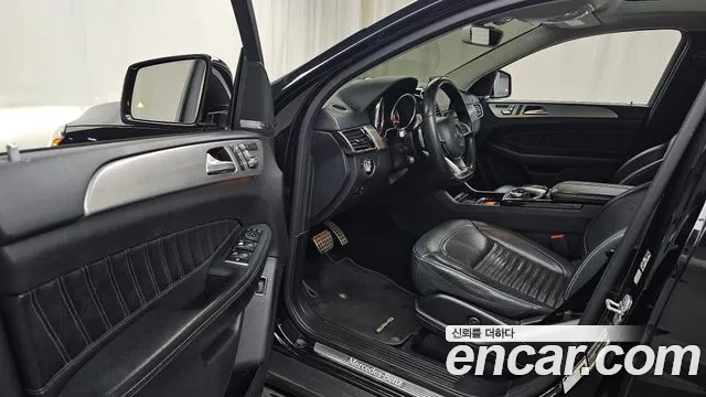 Mercedes-Benz GLE-Class 2018 — фото 10