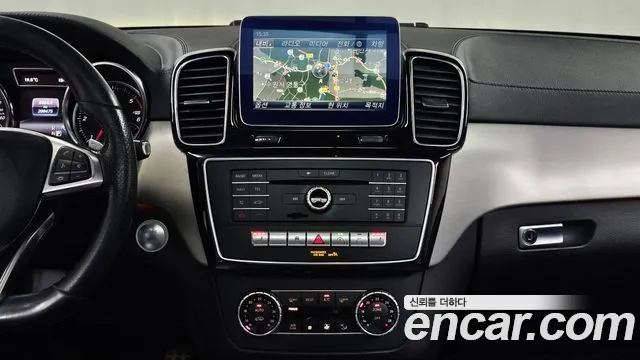 Mercedes-Benz GLE-Class 2018 — фото 19