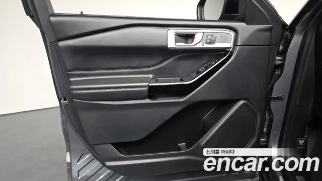 Ford Explorer 2022 — фото 13