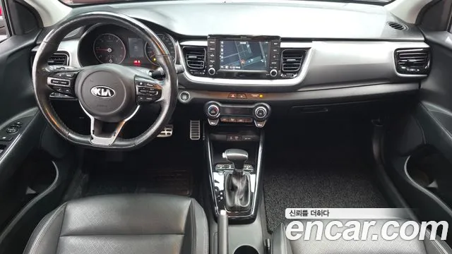 Kia Stonic 2018 — фото 7
