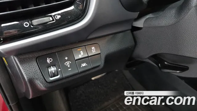 Kia Stonic 2018 — фото 17