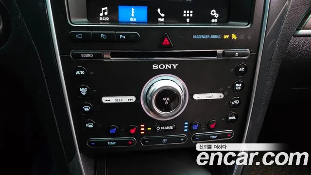 Ford Explorer 2017 — фото 16