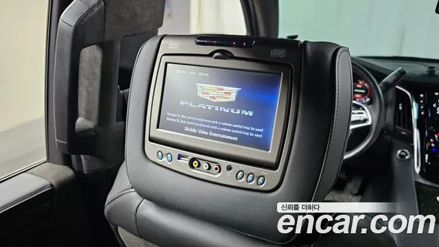 Cadillac Escalade 2016 — фото 17