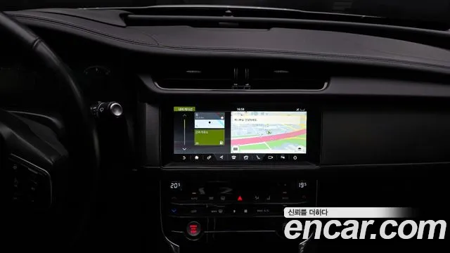 Jaguar XF 2017 — фото 14