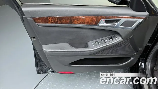 Hyundai Genesis 2016 — фото 14