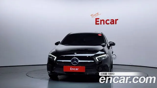 Mercedes-Benz A-Class 2021 — фото 3