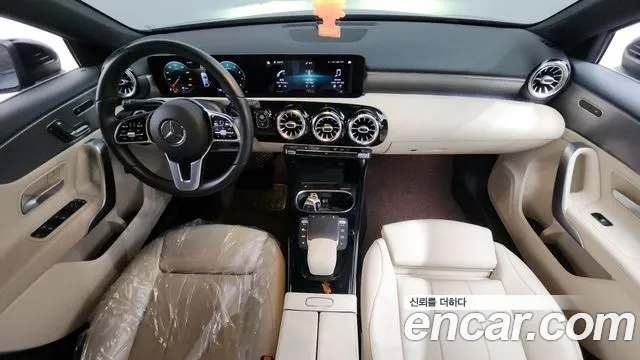 Mercedes-Benz A-Class 2021 — фото 10