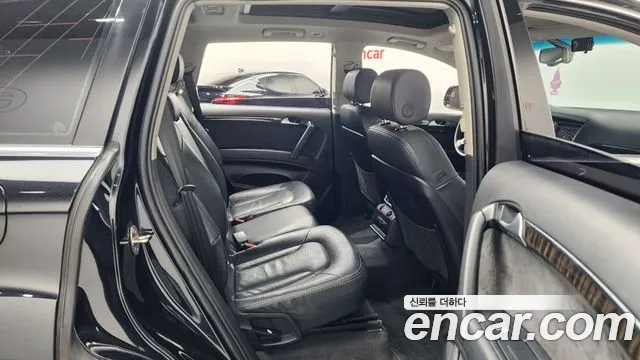 Audi Q7 2015 — фото 11