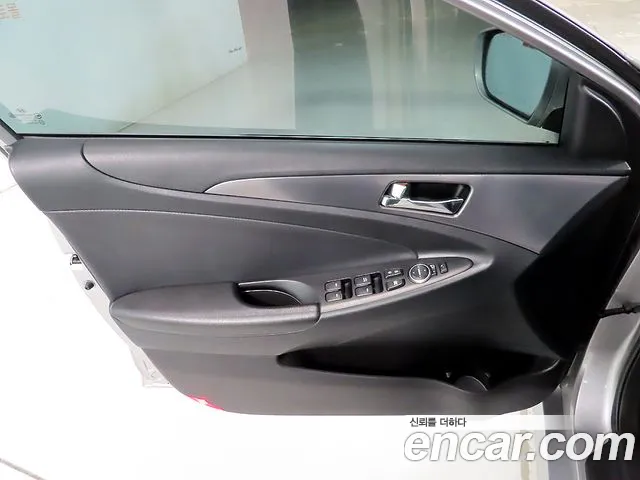 Hyundai Sonata 2014 — фото 15