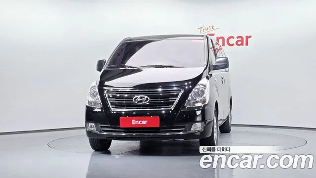 Hyundai Starex 2017 — фото 2