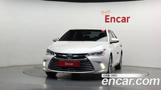 Toyota Camry 2017 — фото 3