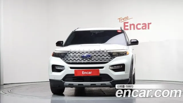 Ford Explorer 2022 — фото 3