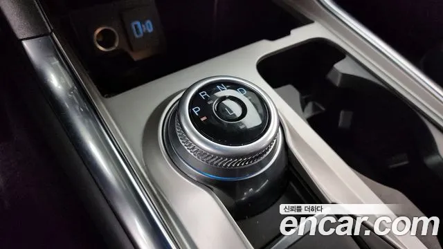 Ford Explorer 2022 — фото 12