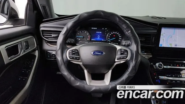 Ford Explorer 2022 — фото 19