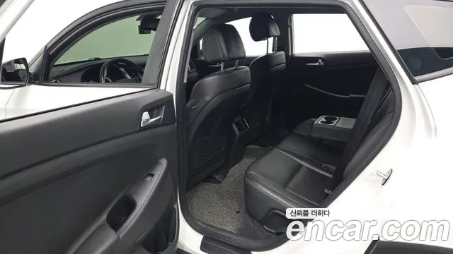 Hyundai Tucson 2018 — фото 11