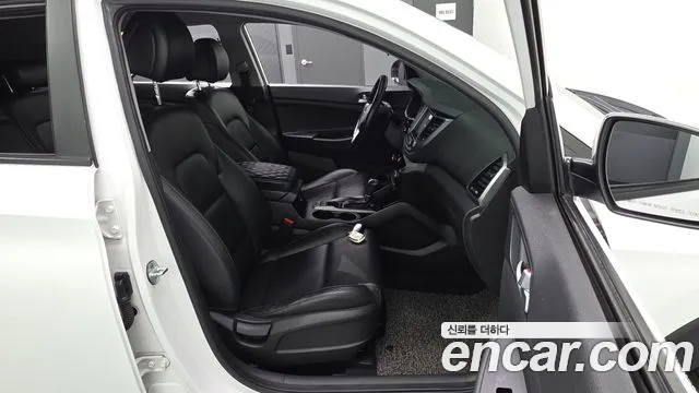 Hyundai Tucson 2018 — фото 12