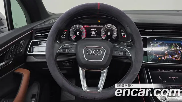 Audi Q7 2023 — фото 15