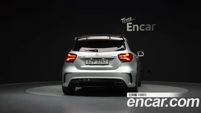Mercedes-Benz A-Class 2017 — фото 3