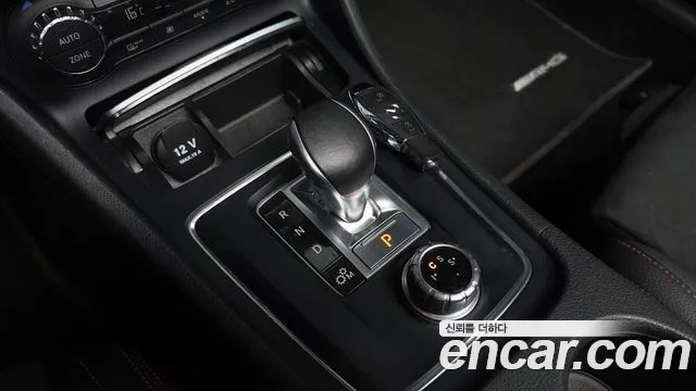 Mercedes-Benz A-Class 2017 — фото 11