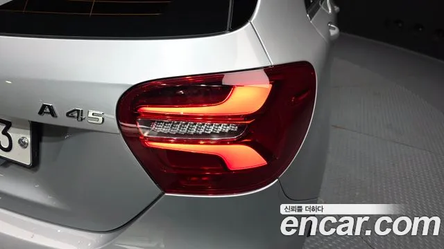 Mercedes-Benz A-Class 2017 — фото 8