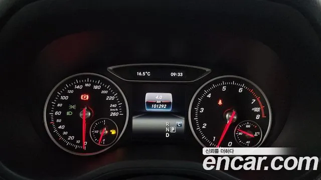 Mercedes-Benz B-Class 2018 — фото 11