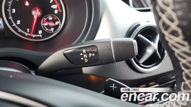 Mercedes-Benz B-Class 2018 — фото 12