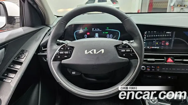 Kia Niro 2022 — фото 19