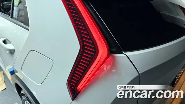 Kia Niro 2022 — фото 9