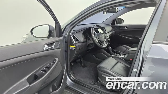 Hyundai Tucson 2018 — фото 10