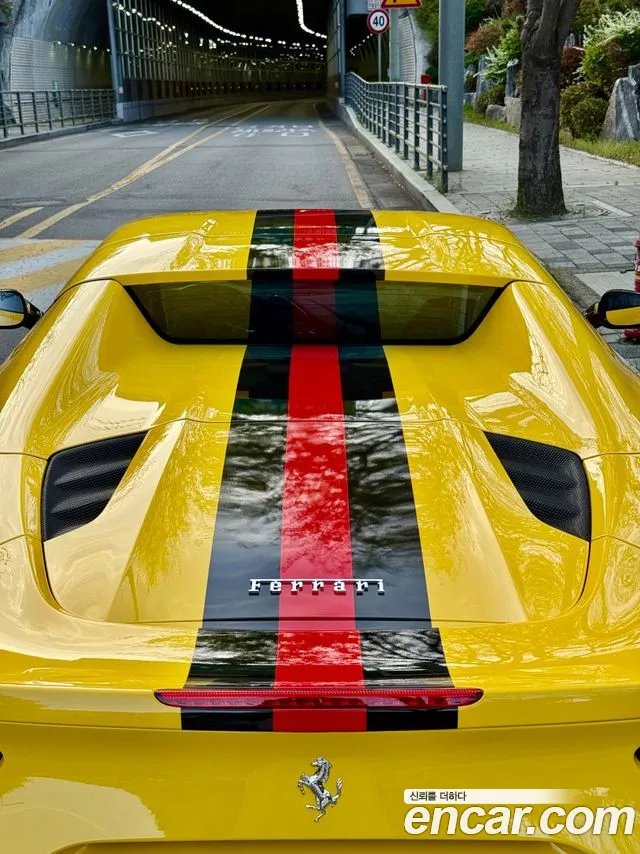 Ferrari 488 2017 — фото 20