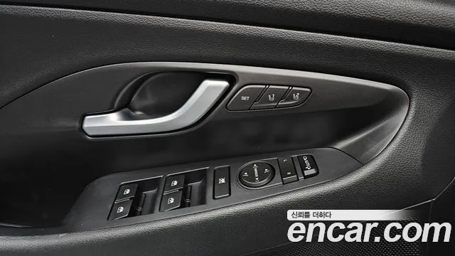 Hyundai i30 2017 — фото 13