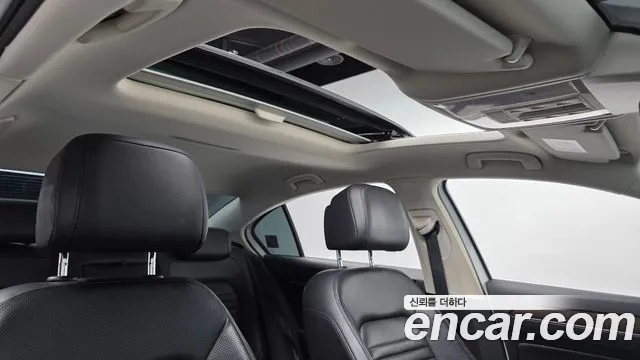 Volkswagen Passat 2018 — фото 13