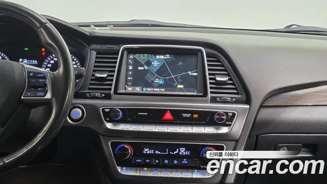 Hyundai Sonata 2018 — фото 16