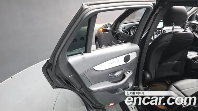 Mercedes-Benz GLC-Class 2019 — фото 15
