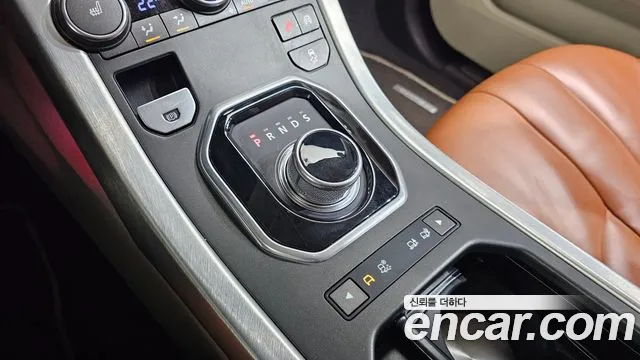 Land Rover Range Rover Evoque 2015 — фото 12