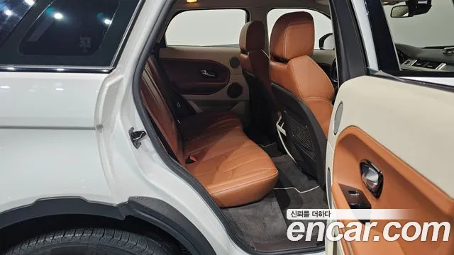 Land Rover Range Rover Evoque 2015 — фото 17