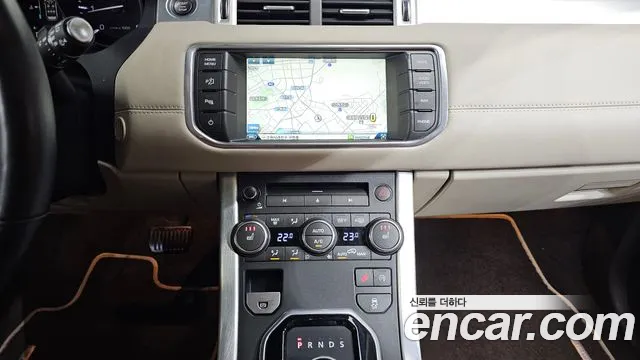 Land Rover Range Rover Evoque 2015 — фото 19