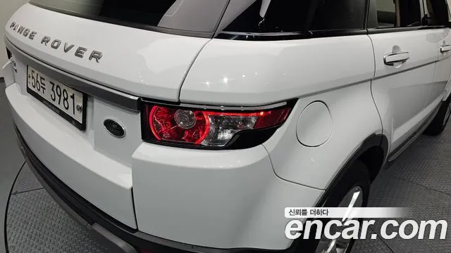 Land Rover Range Rover Evoque 2015 — фото 9