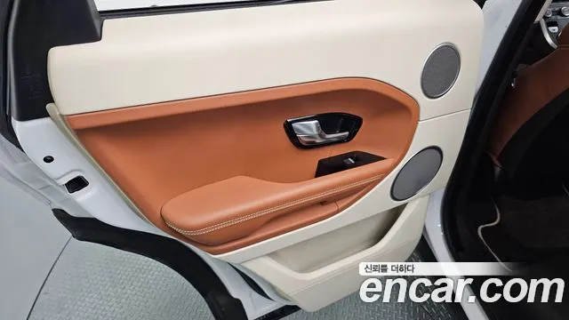 Land Rover Range Rover Evoque 2015 — фото 15