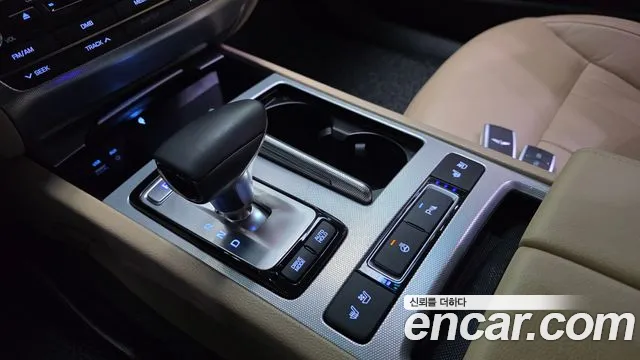 Genesis G80 2017 — фото 12