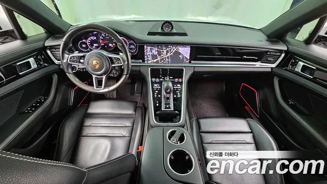 Porsche Panamera 2020 — фото 10