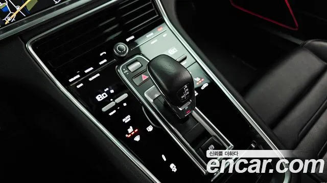 Porsche Panamera 2020 — фото 12