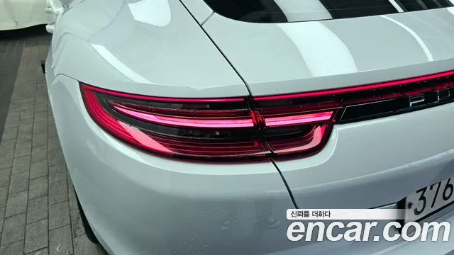 Porsche Panamera 2020 — фото 9