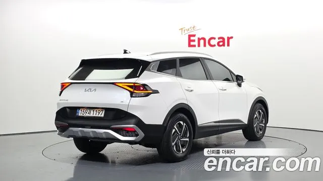Kia Sportage 2022 — фото 2