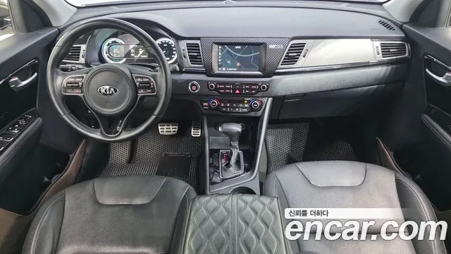 Kia Niro 2017 — фото 7