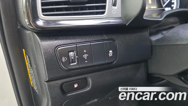 Kia Niro 2017 — фото 13