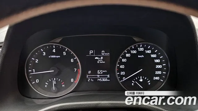 Hyundai AVANTE 2016 — фото 11