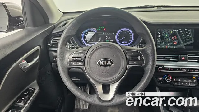 Kia Niro 2020 — фото 19