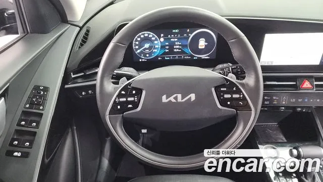 Kia Niro 2022 — фото 18